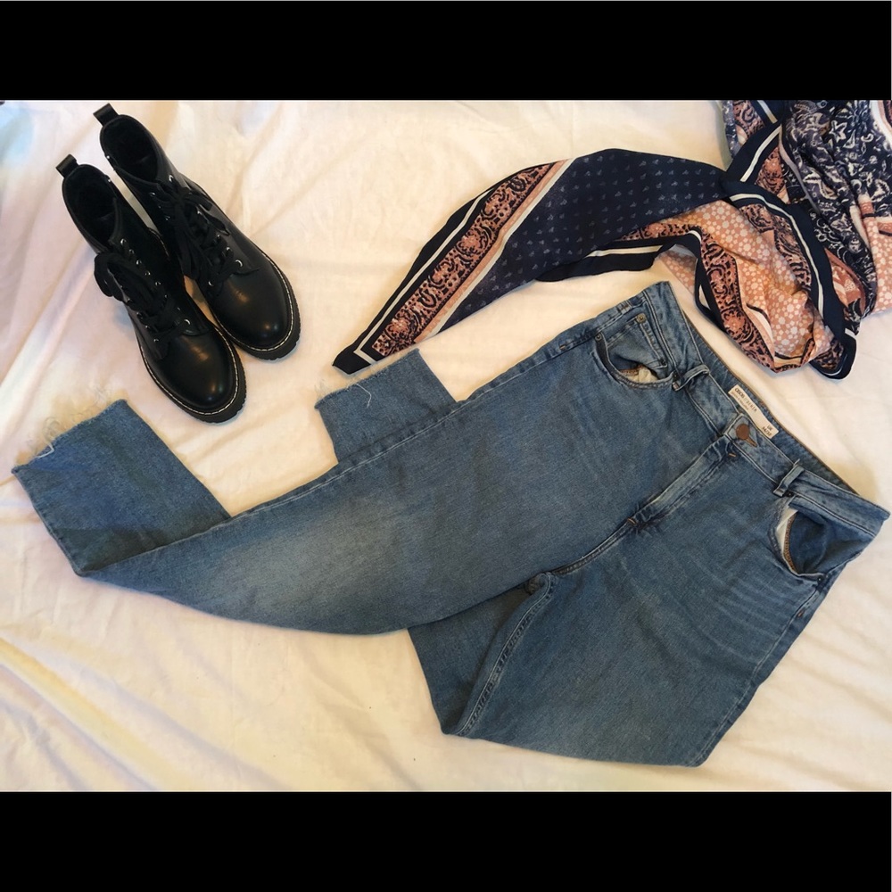 ASOS Medium Wash 34/32 Mom Jean